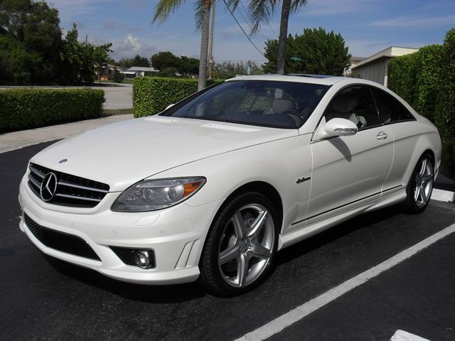 White Cl63