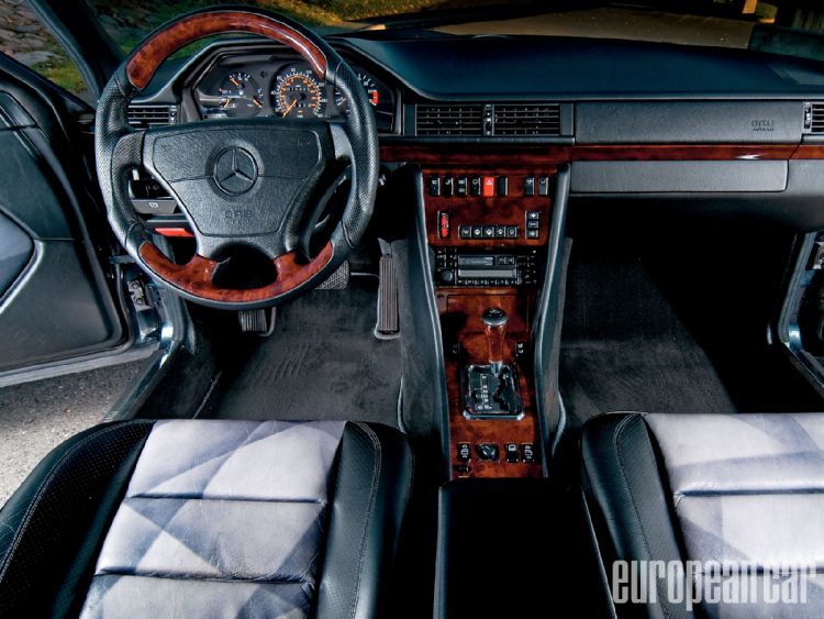 W124 Steering Wheel