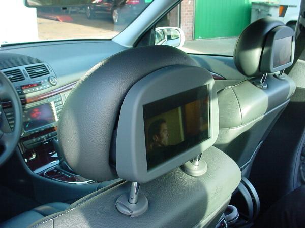 Mercedes rear tv screens #4