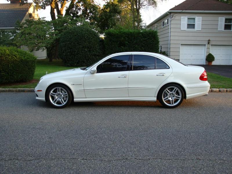 White Amg