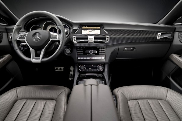 2011-Mercedes-Benz-CLS-leaked01-597x398.jpg