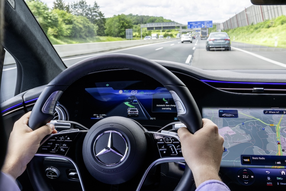 Mercedes-Benz Automatic Lane Change ALC Europe