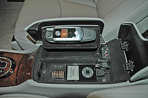 ipod integration - where do you route the ipod cable?-dsc_3406.jpg
