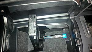 How do I remove the phone cradle?-img_00000352-small.jpg