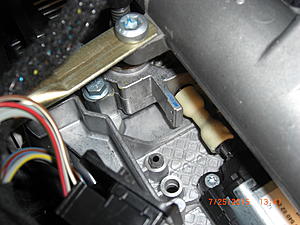 For 2003-2006 Mercedes SL500 Steering Column Tilt Motor Bracket Genuine 34885WY