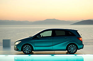 B-Class Unveiled-20120829_c2575_photo_en_17357.jpg