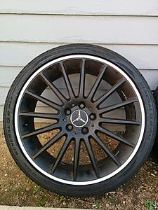 Parting out the C250 Coupe: 19&quot; Multispokes, CF front lip, CF Roof Spolier-c-coupe-wheels-1.jpg