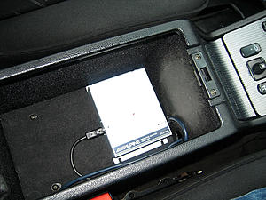 C-Class W202 Picture Thread-c240ipod2.jpg