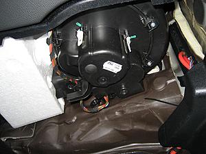 Can't find aux input harness plug-img_3546.jpg
