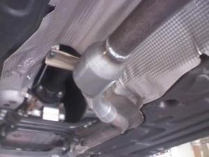 V6 W203 muffler vs I4 muffler-magnaflow-cat.bmp