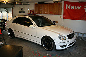 Who was it- pinstripe over the chrome mouldings?-img_0409.jpg