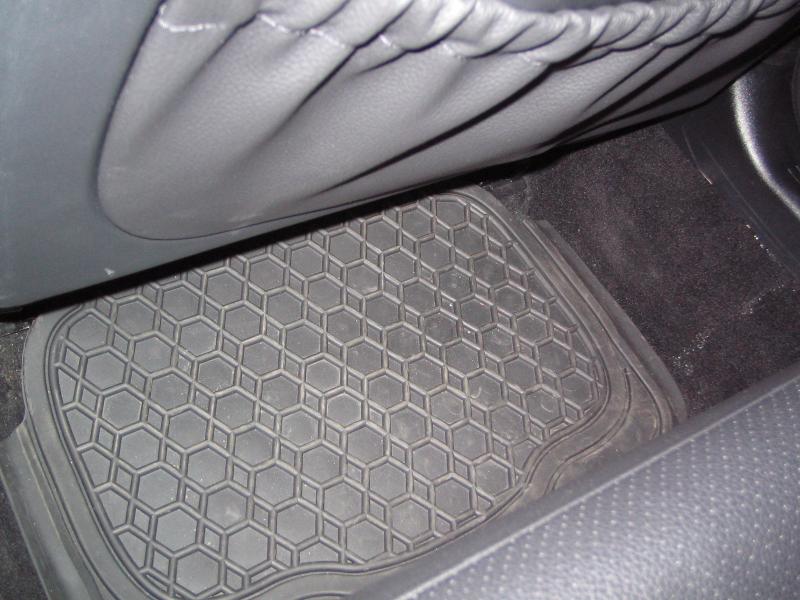2005 mercedes c230 kompressor floor mats