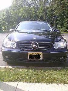 Official C-Class Picture Thread-front-grill-cap-chrome-hl-righs.jpg