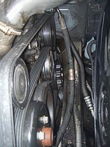 Here goes all that bragging...front engine leak-hpim2396.jpg