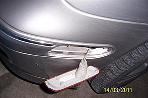 In need of white side marker lights (?) for 02 C230 K-4.jpg