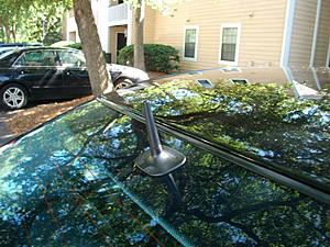 Can I remove/pry the telephone antenna from the rear windshield? Please help.-sany1180.jpg