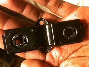Assistance identifying the proper names of these parts (pictures)-seatbracket.jpg