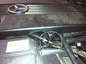 Hose leaking exhaust-c230k1.jpg