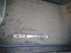 OEM C32 AMG Floor Mats !! (Brand New)-20130131_162626.jpg
