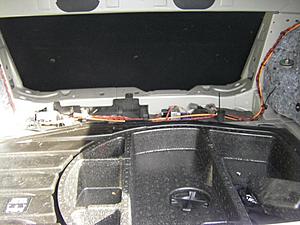 Speaker wiring in trunk-trunk5.jpg