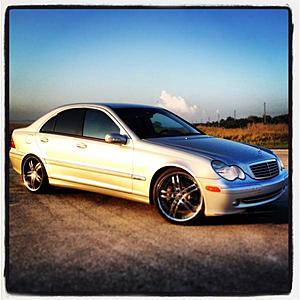 BREAKING REAR WHEEL BOLTS HELP!!!-photo.jpg