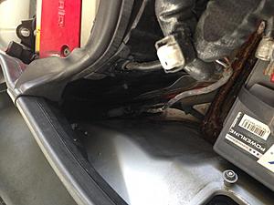 Found this plug in the engine bay, help me Identify it ?-whatsthis3.jpg