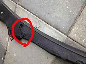 Found this plug in the engine bay, help me Identify it ?-img_0265.jpg