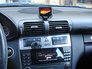 DIY - setting up the AUX input for iPod, mp3 player, etc.-dsc04168.jpg