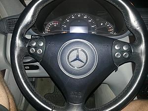 Swapped pre face lift with facelifted model steering wheel..-20140422_195035.jpg