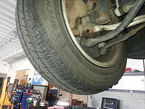 2002 C230K - Large tear in front left tire-20150818_171028.jpg