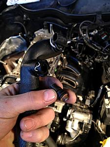 Is there a way to check timing chain with tearing engine apart?-3d029ac0.jpg