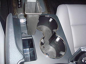 Adding the sliding cover to the cup holders.-dsc01737.jpg