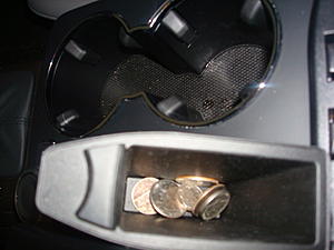 Adding the sliding cover to the cup holders.-dsc01738.jpg