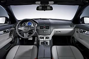 Black/Grey interior.....whats your opinion?-carscoop_c_class_22.jpg