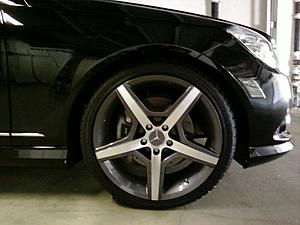 wheel center caps-mb-wheel.jpg