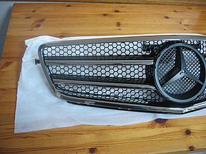 FS: W204 C63 AMG Style Grille-left-c63-grille.jpg