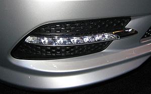 Close-up pics of 2010 LED Day-time running lights from IAA-img_4161a.jpg