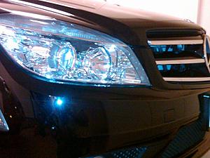 Help with changing the Front Turn Signal (to stealth bulbs)-silver-front-right-turn-signal.jpg