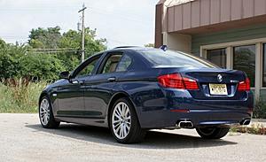 What a night with tinted tail lights-2011-bmw-550i.jpg