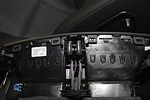 Installing RearView Camera on 2012 C Class-blue-connector.jpg