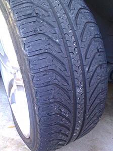 alignment or bad batch of tires? need some advice please-img_20111107_093536.jpg