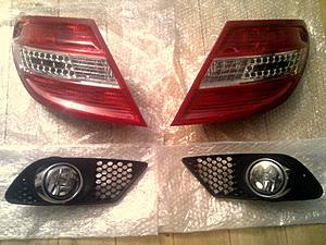 FS: OEM Tail lights and Sport Fog Lights (with Grilles)-img_20120605_180445.jpg