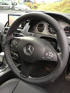 C63 Steering wheel comes in today!-img_0882s.jpg