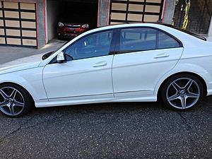 Selling my 2009 C350, need help selling!-sideleft.jpg