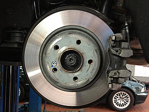 C207 E500 coupe brakes on W204-8235495440_066078cd99.jpg