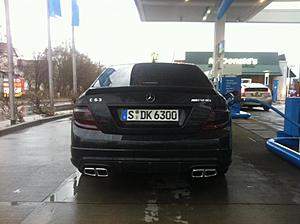 e63 exhaust tip on c300-flkg-6x-cb70.jpg