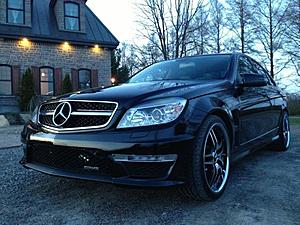 FS: W204 C63 Style Front Bumper With Fog Lights, Carbon Fiber Front Lip &amp; Side Skirts-422145_10151407000587828_1434158396_n.jpg