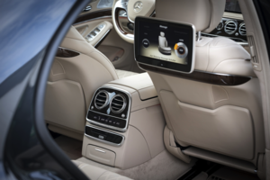 2015 Mercedes C-Class Interior Official Pictures-s_350_bluetec_magnetitschwarz-rear-cabin.png