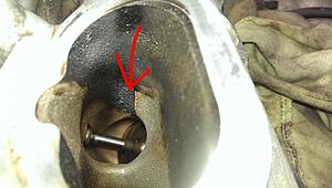 Oil leaking from Intake Manifold to cylinders.-imag1202.jpg