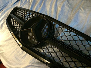 New single fin Gloss Black Grille-image-2494103351.jpg